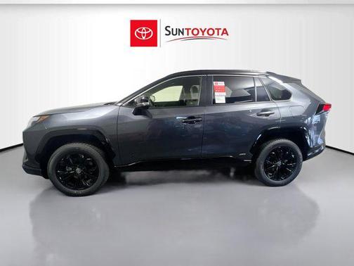 2025 Toyota RAV4 Hybrid SE