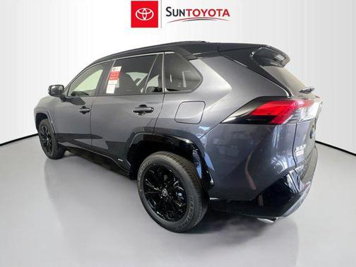 2025 Toyota RAV4 Hybrid SE