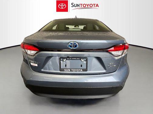 2025 Toyota Corolla Hybrid SE