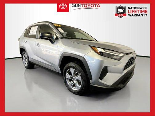 2023 Toyota RAV4 Hybrid SE