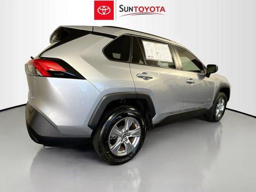 2023 Toyota RAV4 Hybrid SE