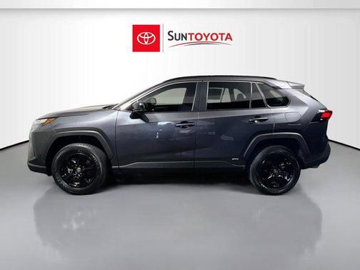 2025 Toyota RAV4 Hybrid SE