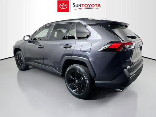 2025 Toyota RAV4 Hybrid SE