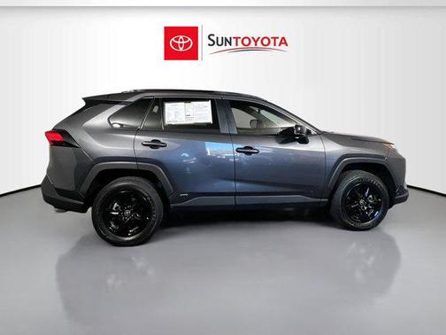 2025 Toyota RAV4 Hybrid SE