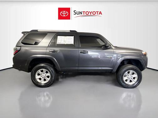 Magnetic Gray Metallic 2019 Toyota 4Runner SR5