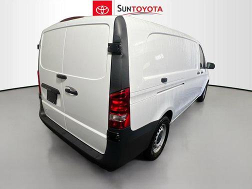 2023 Mercedes-Benz Metris Base