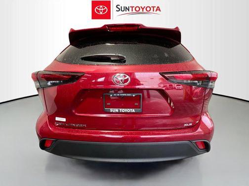 2025 Toyota Highlander XLE
