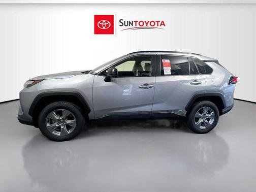 2025 Toyota RAV4 Hybrid LE
