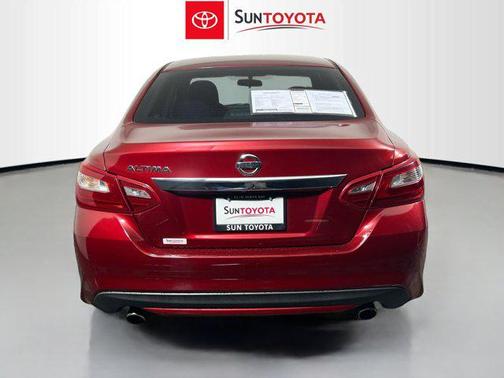 Scarlet Ember 2018 Nissan Altima 2.5 S