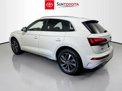 Ibis White 2021 Audi Q5 45 Premium Plus