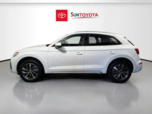 Ibis White 2021 Audi Q5 45 Premium Plus