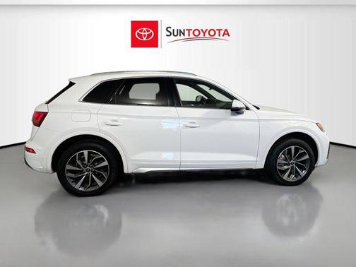 Ibis White 2021 Audi Q5 45 Premium Plus