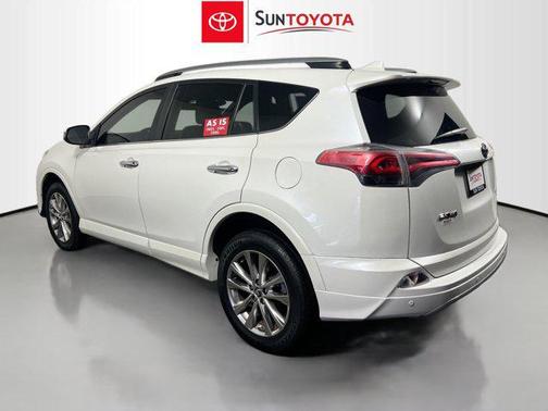 2017 Toyota RAV4 SE