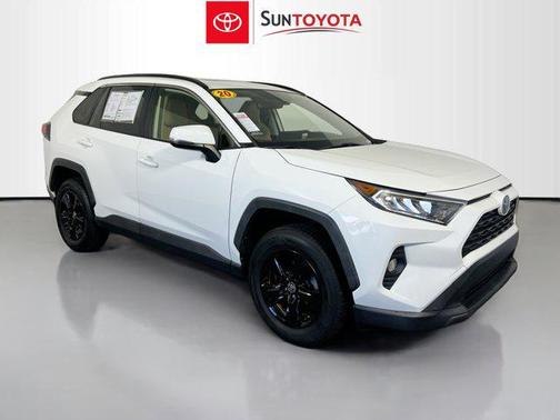 2020 Toyota RAV4 XLE