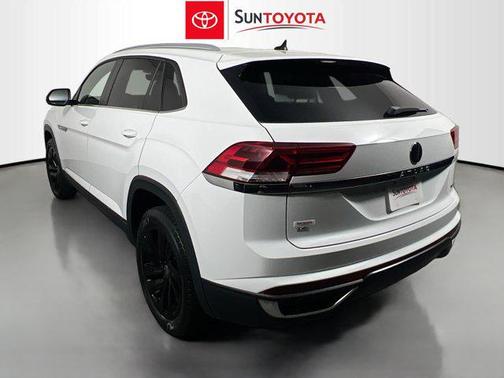 2022 Volkswagen Atlas Cross Sport 2.0T SE w/Technology 4MOTION