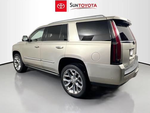 Silver Coast Metallic 2017 Cadillac Escalade Premium Luxury