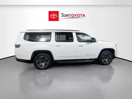 2023 Jeep Wagoneer L Series II 4x4