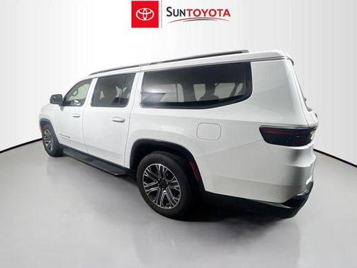 2023 Jeep Wagoneer L Series II 4x4