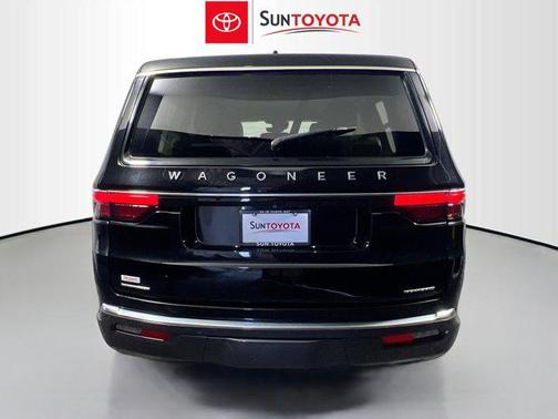 Diamond Black Crystal Pearlcoat 2022 Jeep Wagoneer Series III 4x4