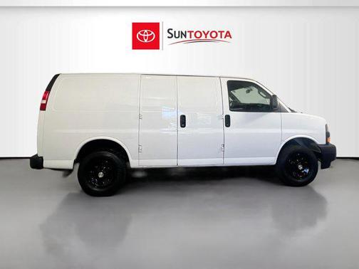 2022 Chevrolet Express 2500 RWD 2500 Regular Wheelbase WT