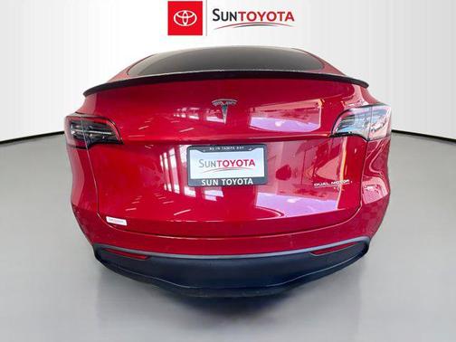 2022 Tesla Model Y Performance Dual Motor All-Wheel Drive