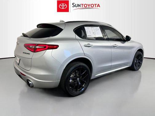 2021 Alfa Romeo Stelvio Base