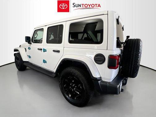 2023 Jeep Wrangler 4-Door Sahara Altitude 4x4