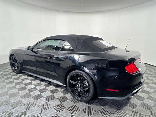 2020 Ford Mustang EcoBoost