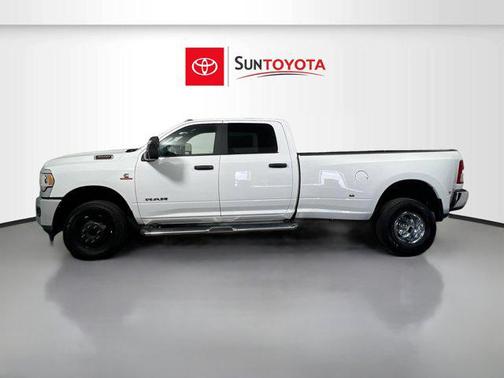 2024 RAM 3500 Big Horn Crew Cab 4x4 8' Box