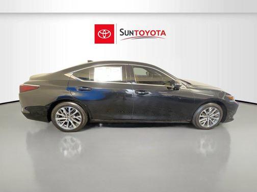 2023 Lexus ES 350 Base