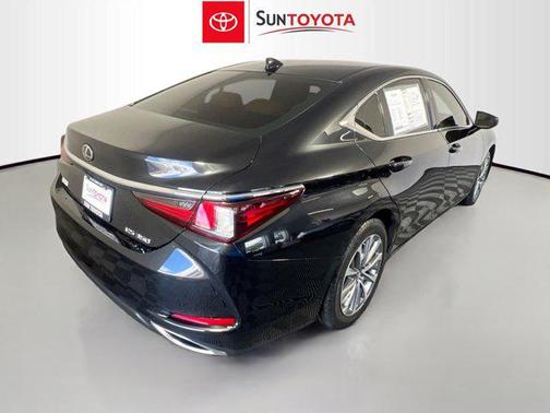 2023 Lexus ES 350 Base