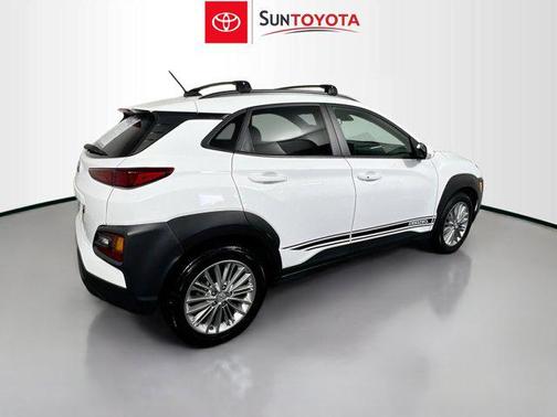 2021 Hyundai KONA SEL
