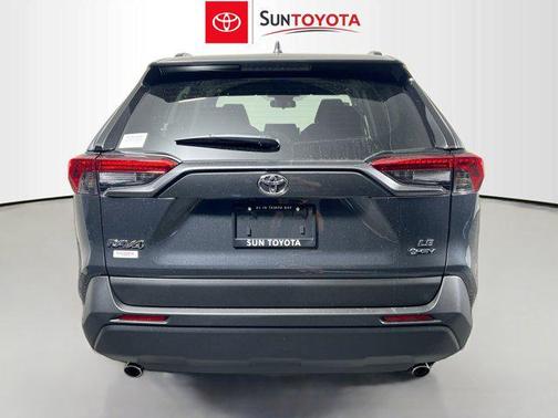 2025 Toyota RAV4 Hybrid SE