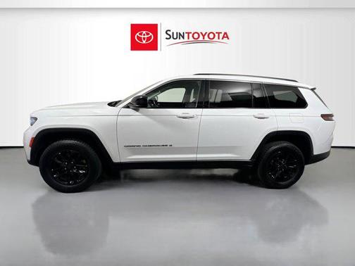 2022 Jeep Grand Cherokee L Laredo
