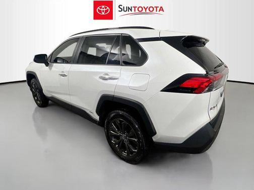 2024 Toyota RAV4 Hybrid SE