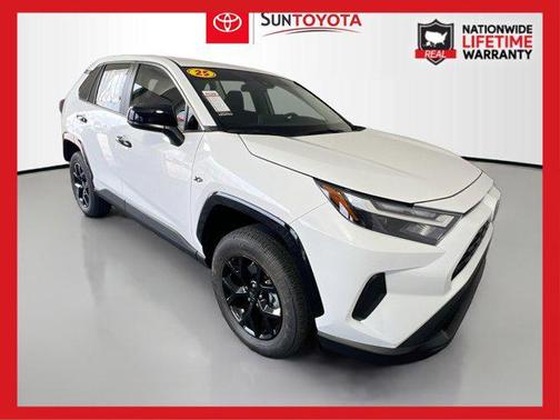 2025 Toyota RAV4 LE