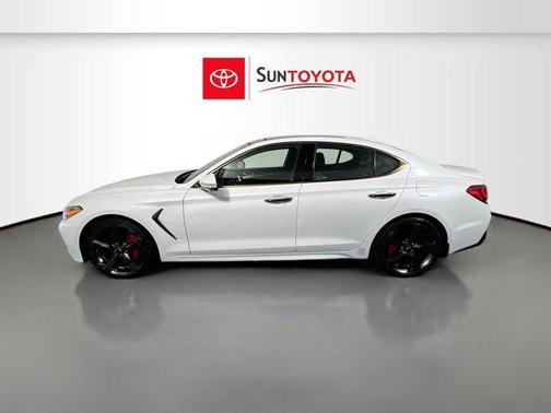 Uyuni White 2020 Genesis G70 3.3T RWD