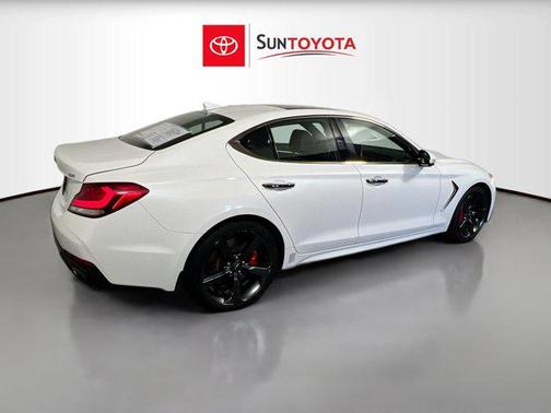 Uyuni White 2020 Genesis G70 3.3T RWD