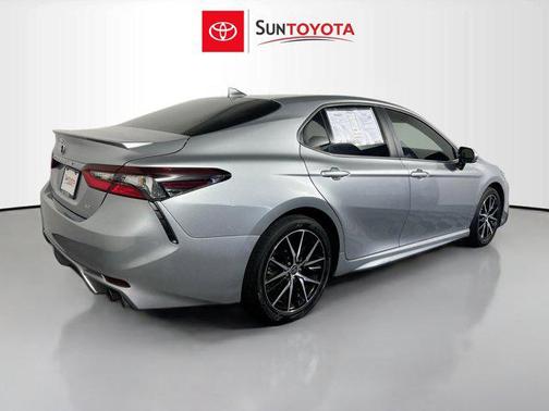 Celestial Silver Metallic 2023 Toyota Camry SE