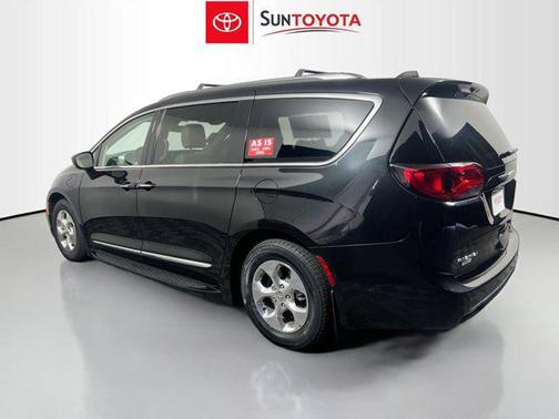 2020 Chrysler Pacifica Hybrid Touring L