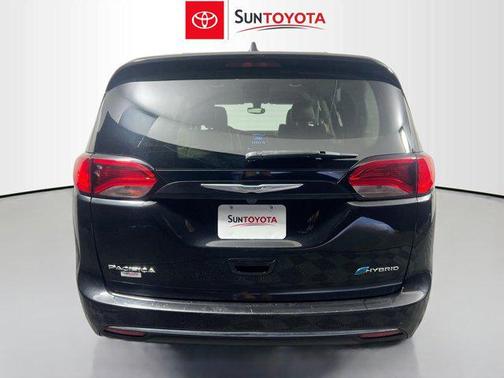 2020 Chrysler Pacifica Hybrid Touring L