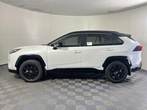 2024 Toyota RAV4 Hybrid SE