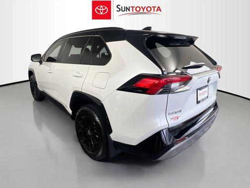 2024 Toyota RAV4 Hybrid SE