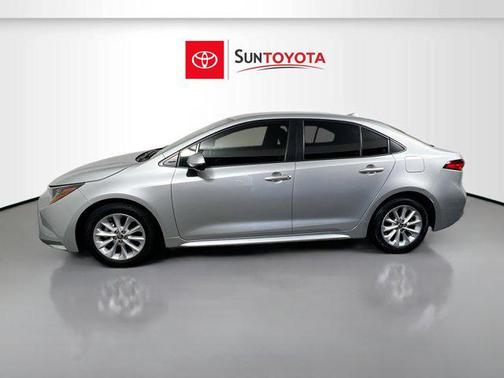 Classic Silver Metallic 2021 Toyota Corolla LE