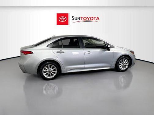 Classic Silver Metallic 2021 Toyota Corolla LE