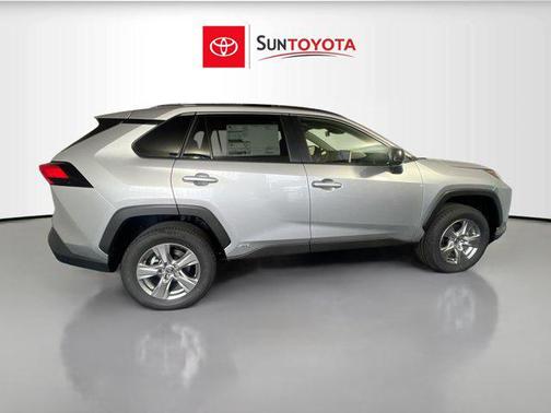 2025 Toyota RAV4 Hybrid LE