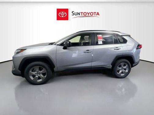 2025 Toyota RAV4 Hybrid LE