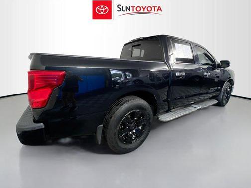 2019 Nissan Titan SV