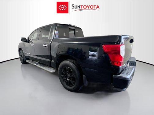 2019 Nissan Titan SV