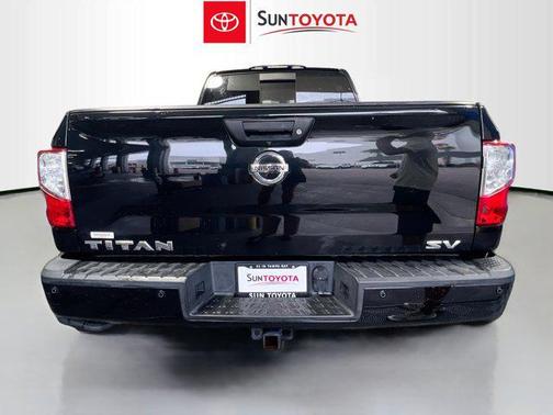 2019 Nissan Titan SV